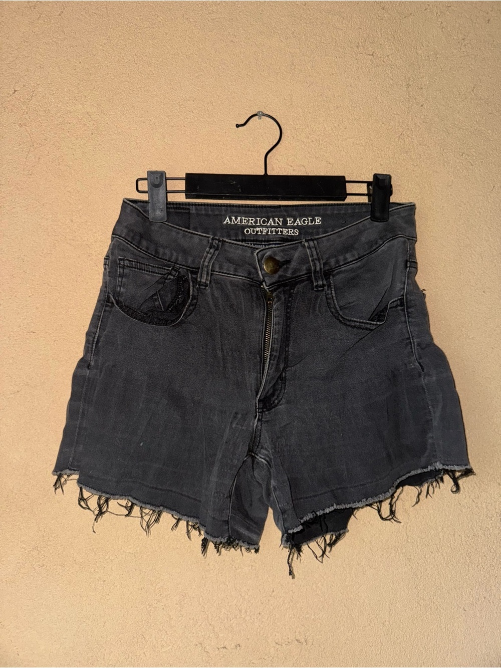 American Eagle Outfitters Black Frayed Hem Denim Shorts - Picture 2 of 5